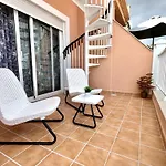 One Bedroom Zen With Great View, Pool, Wifi
