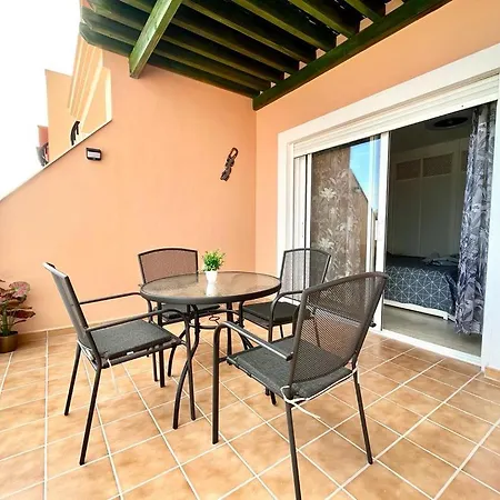 One Bedroom Zen With Great View, Pool, Wifi Lejlighed