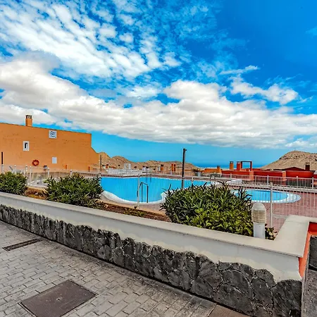 Apartment One Bedroom Zen With Great View, Pool, Wifi
